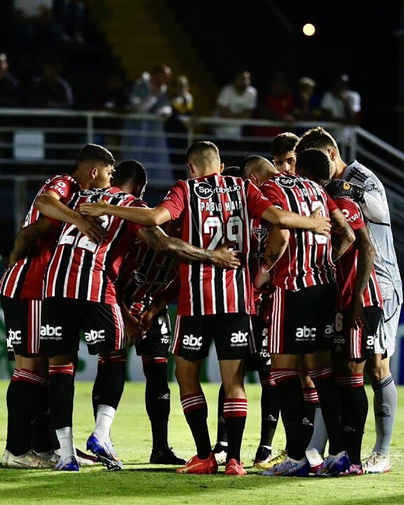 Botafogo-SP tem jogador expulso, e Vila Nova volta a vencer na Série B do  Brasileiro após quatro rodadas - Gazeta Esportiva